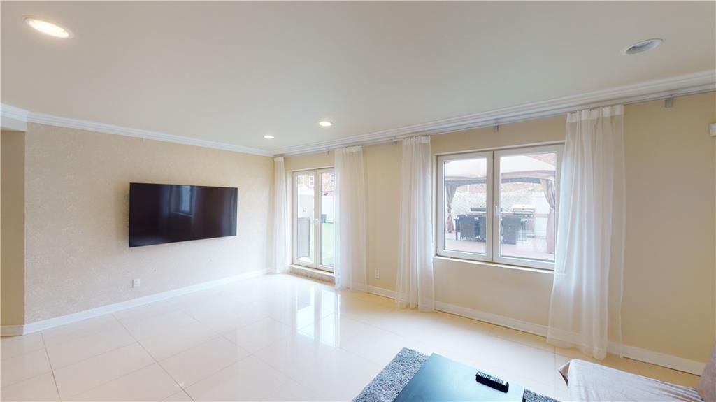 3165 Emmons Avenue Sheepshead Bay Brooklyn NY 11235