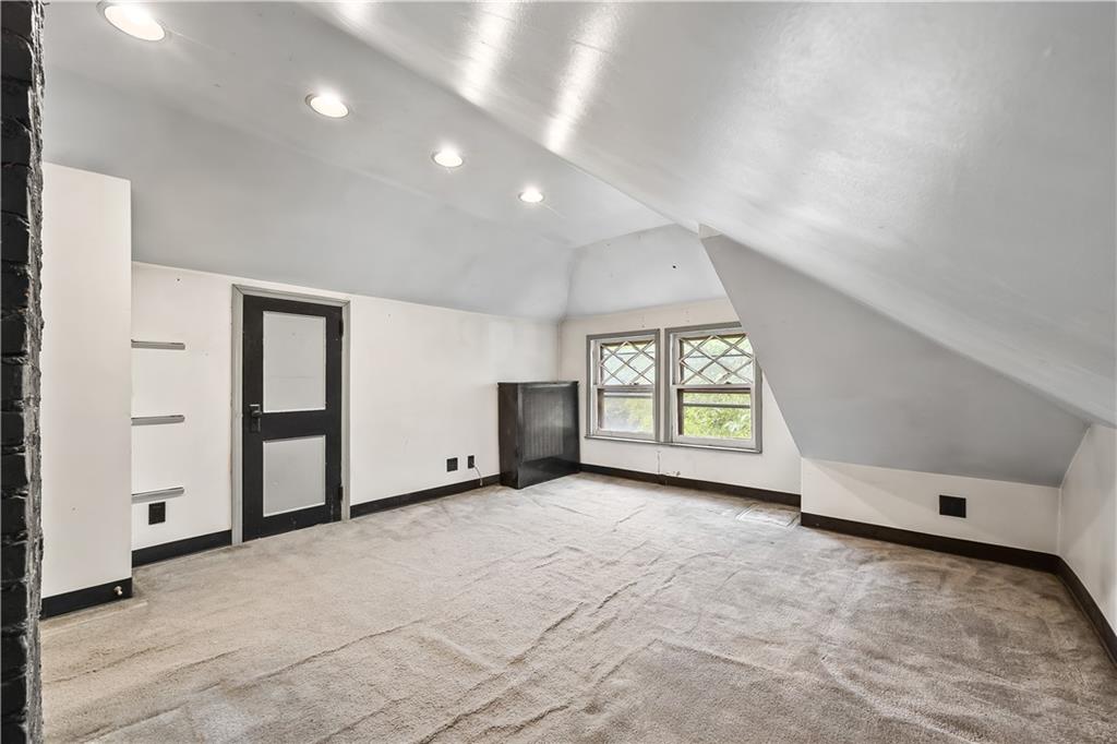58 Vanderbilt Avenue Clifton Staten Island NY 10304
