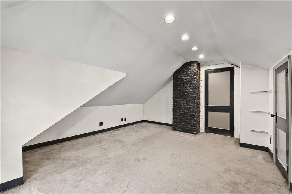 58 Vanderbilt Avenue Clifton Staten Island NY 10304