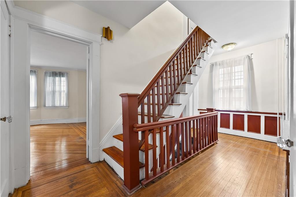 58 Vanderbilt Avenue Clifton Staten Island NY 10304