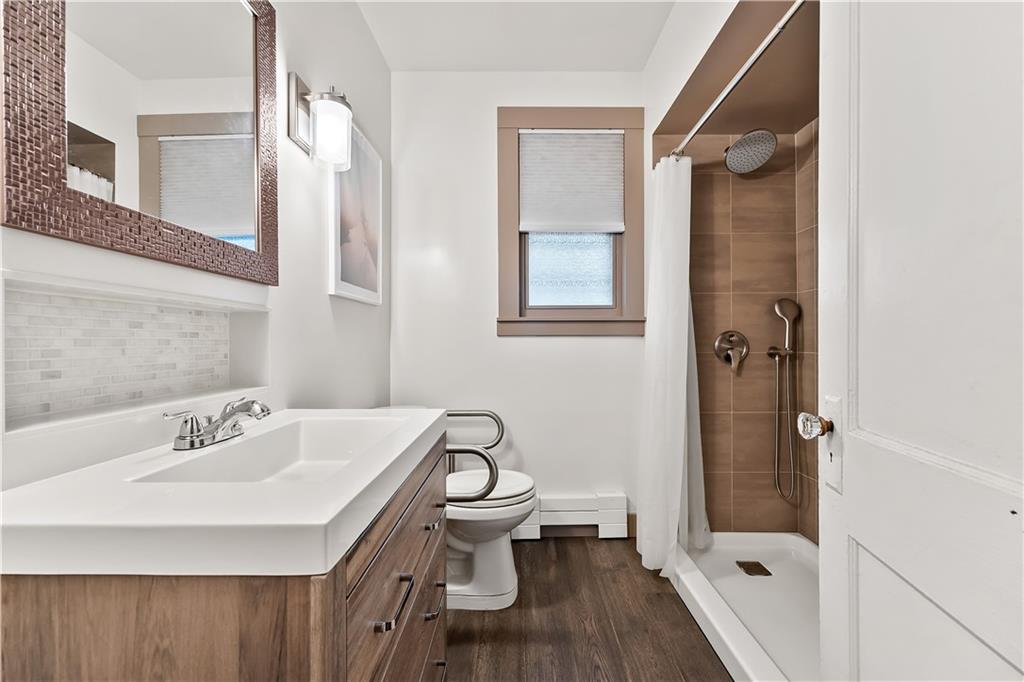 58 Vanderbilt Avenue Clifton Staten Island NY 10304