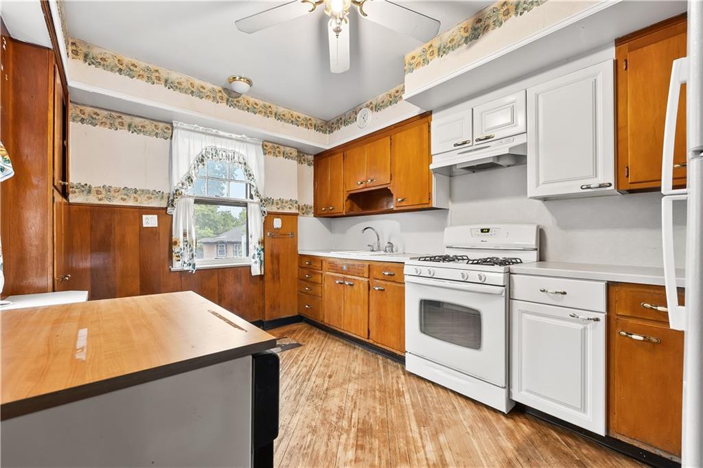 58 Vanderbilt Avenue Clifton Staten Island NY 10304