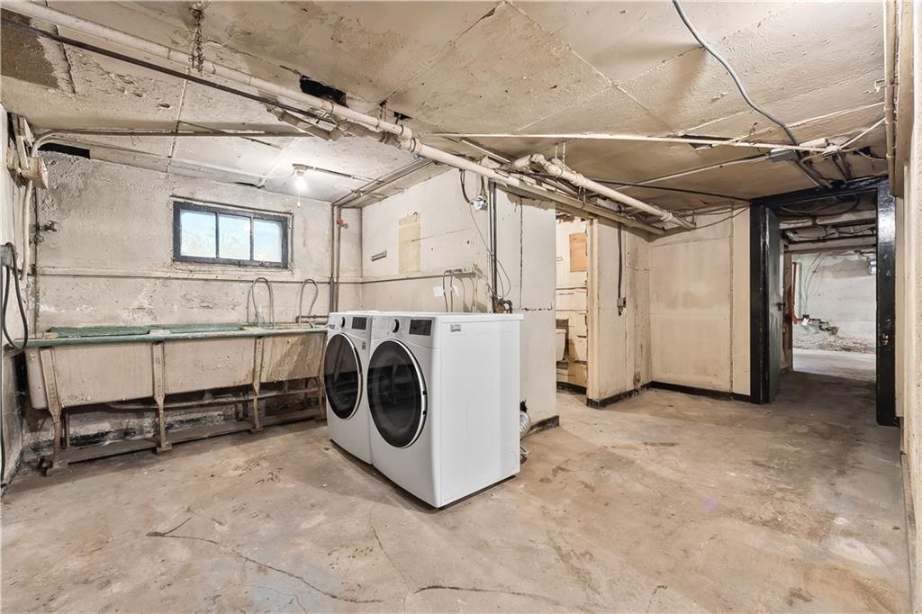 58 Vanderbilt Avenue Clifton Staten Island NY 10304