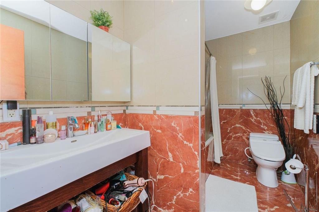 3116 Emmons Avenue Sheepshead Bay Brooklyn NY 11235