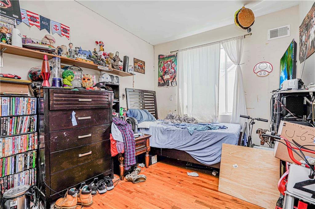 134 South Avenue Mariner's Harbor Staten Island NY 10303