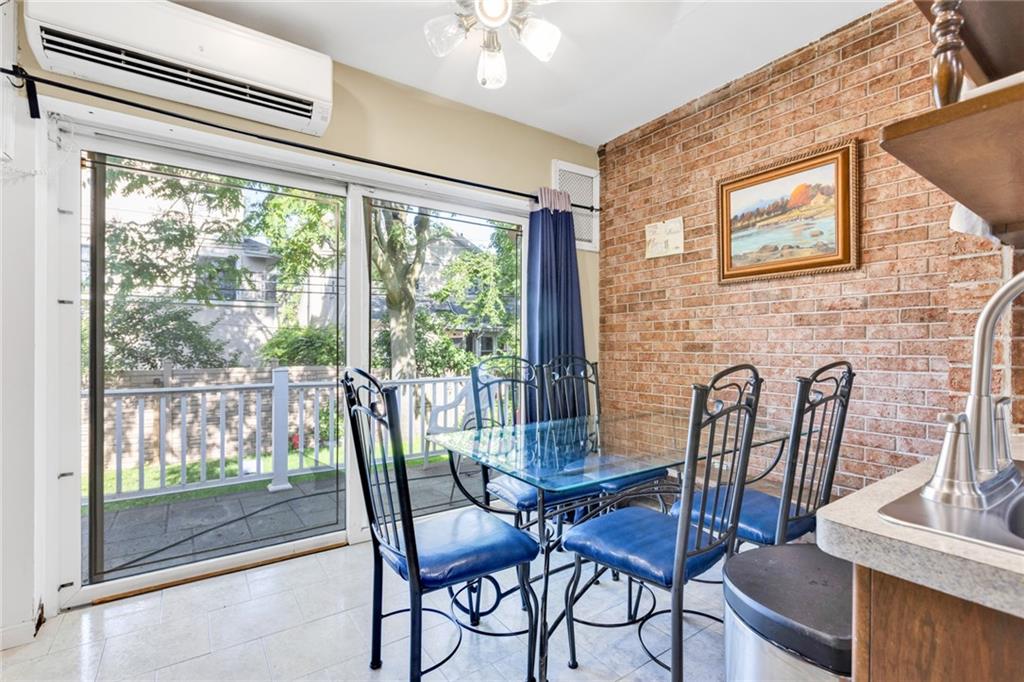 154 Beaumont Street Manhattan Beach Brooklyn NY 11235