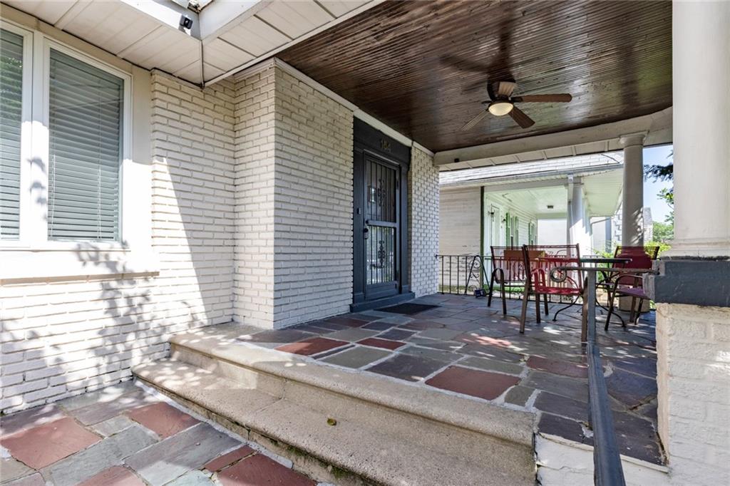 154 Beaumont Street Manhattan Beach Brooklyn NY 11235