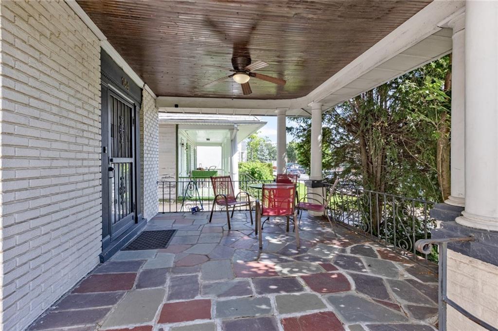 154 Beaumont Street Manhattan Beach Brooklyn NY 11235