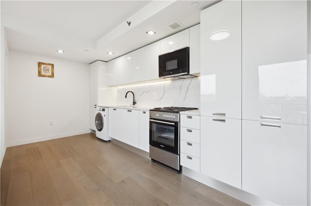 623 Avenue H Midwood New York NY 11230