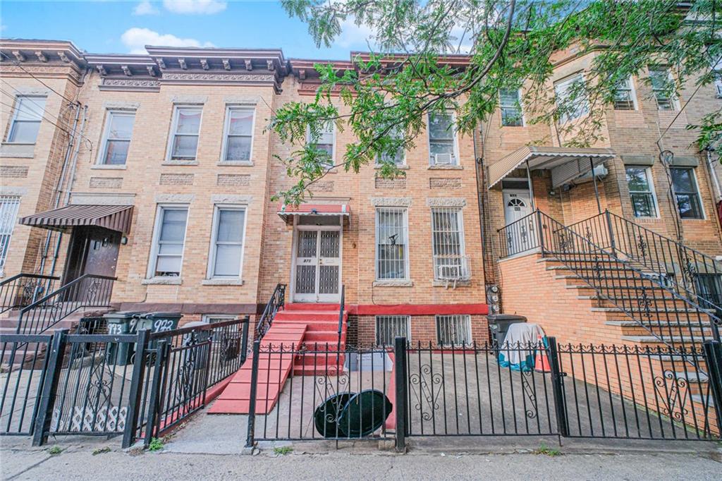 975 40th Street Sunset Park Brooklyn NY 11219
