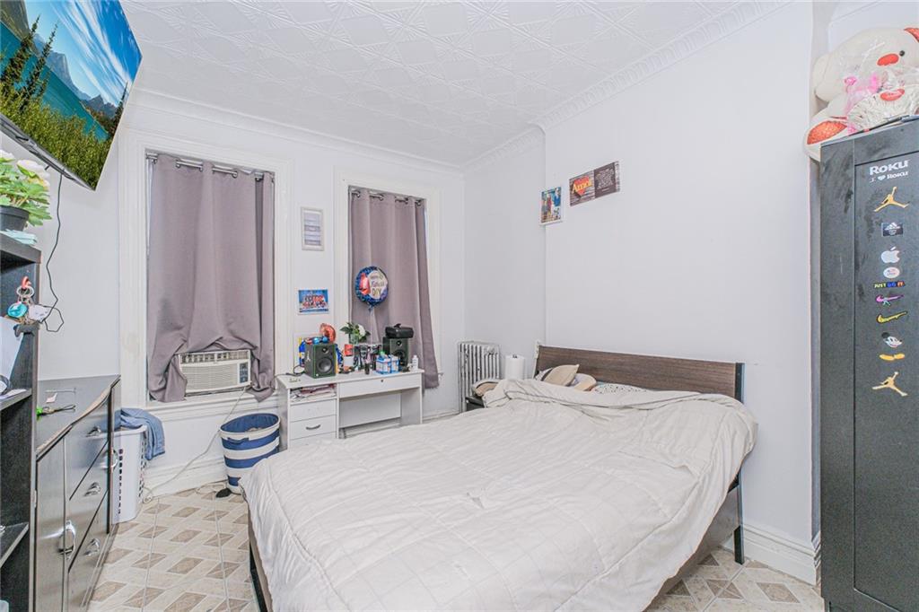 975 40th Street Sunset Park Brooklyn NY 11219