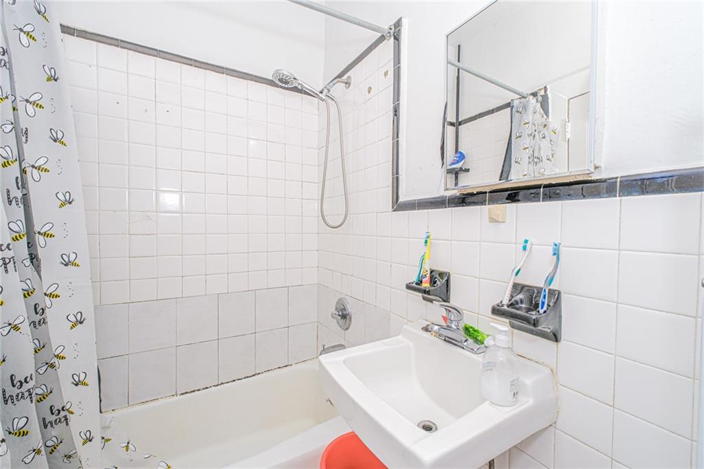 975 40th Street Sunset Park Brooklyn NY 11219