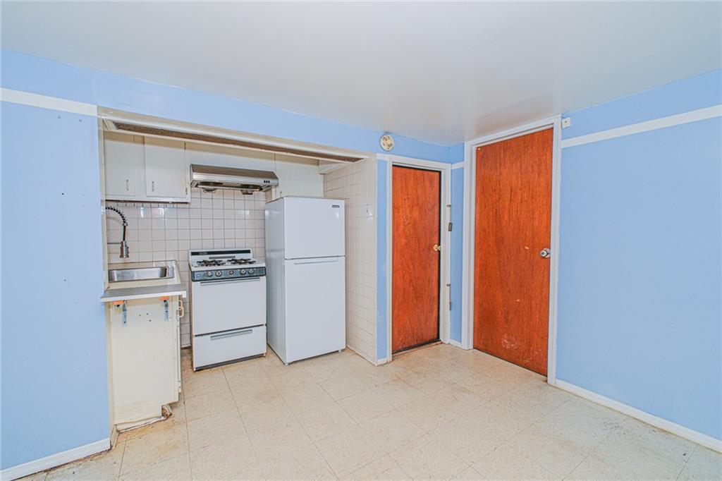 975 40th Street Sunset Park Brooklyn NY 11219
