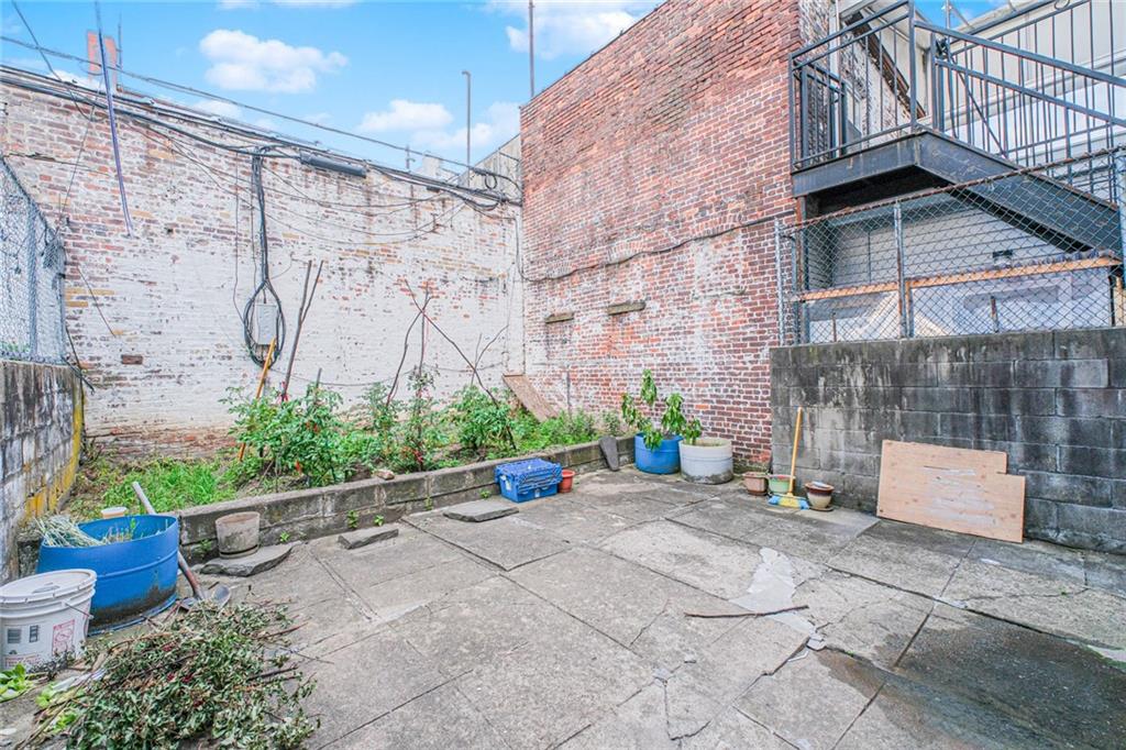 975 40th Street Sunset Park Brooklyn NY 11219