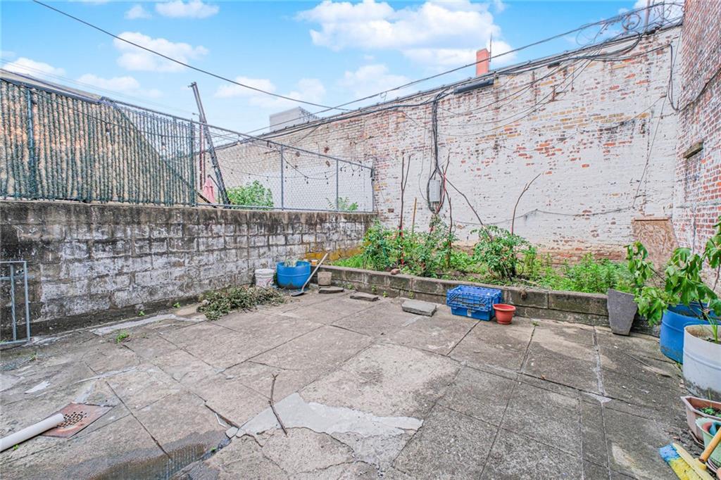 975 40th Street Sunset Park Brooklyn NY 11219