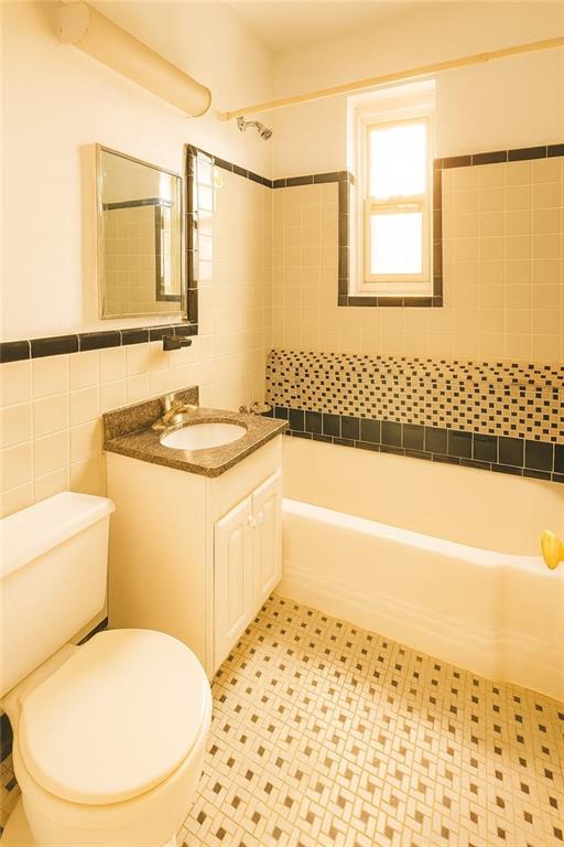 2821 Kings Highway Midwood Brooklyn NY 11229