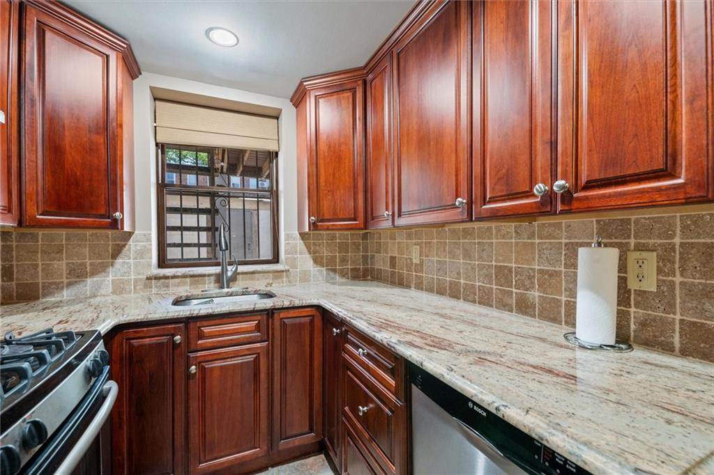 2067 East 28th Street Madison Brooklyn NY 11229