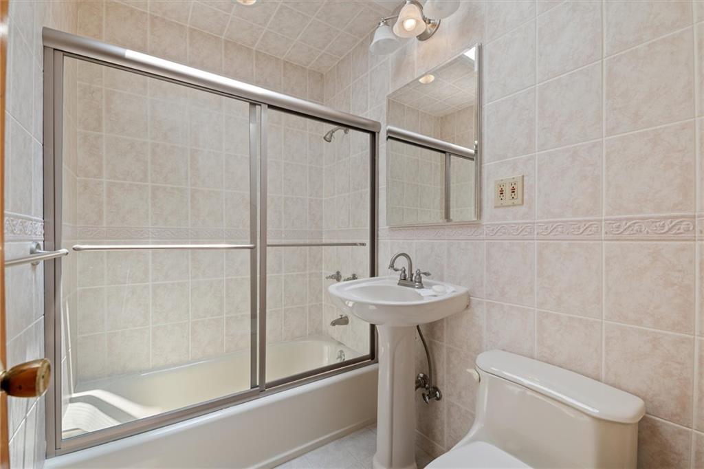 2067 East 28th Street Madison Brooklyn NY 11229