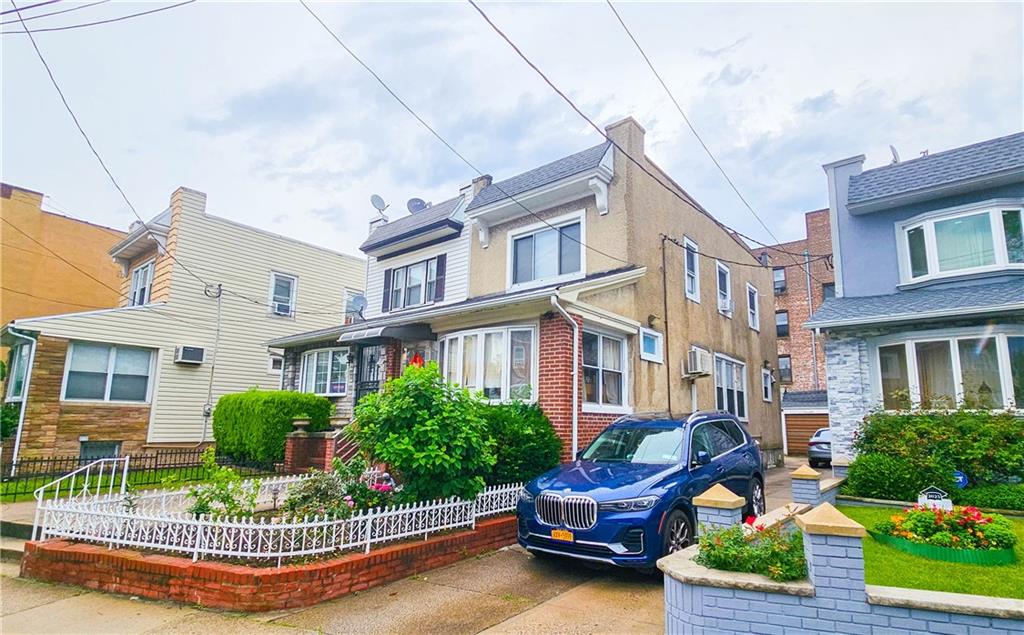 8219 7th Avenue Dyker Heights Brooklyn NY 11228