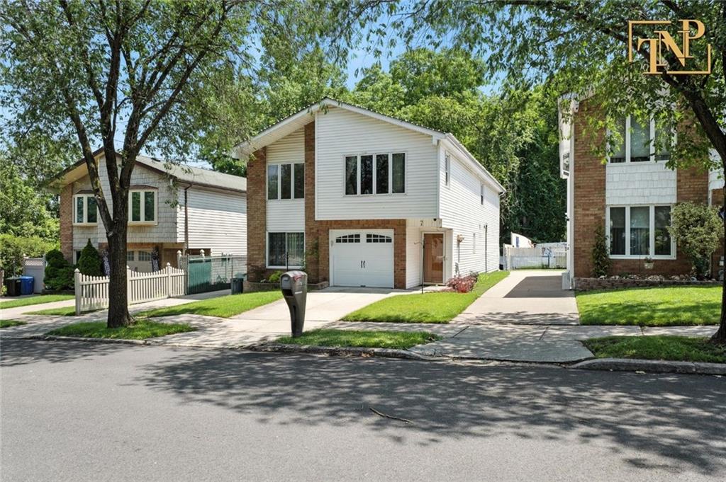 7 Kunath Avenue Rossville Staten Island NY 10309