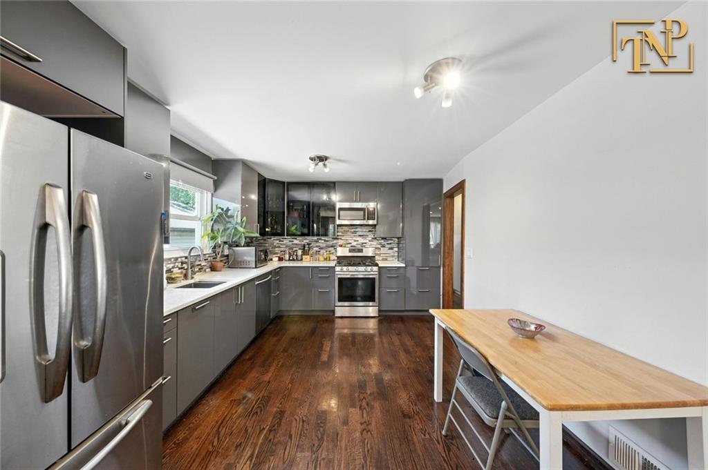 7 Kunath Avenue Rossville Staten Island NY 10309