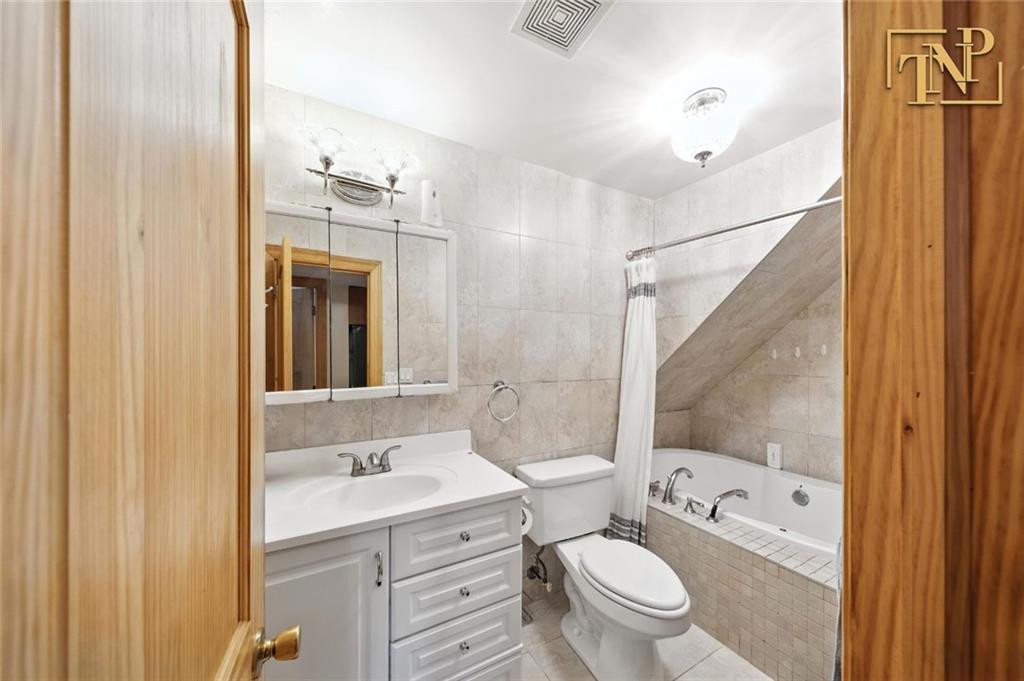 7 Kunath Avenue Rossville Staten Island NY 10309