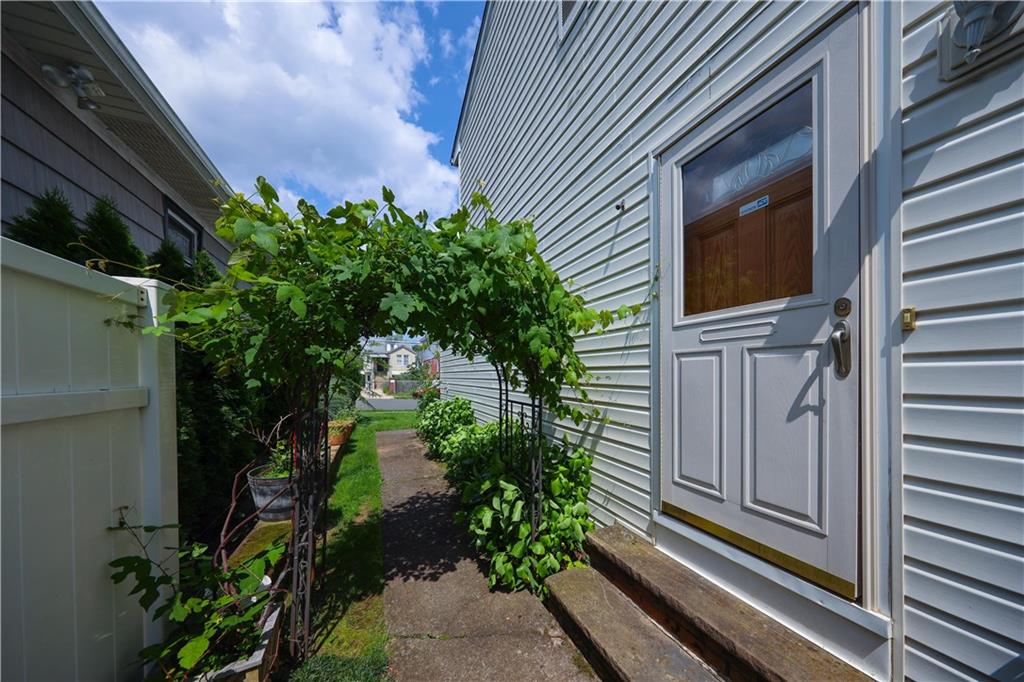26 Hull Avenue Dongan Hills Staten Island NY 10306