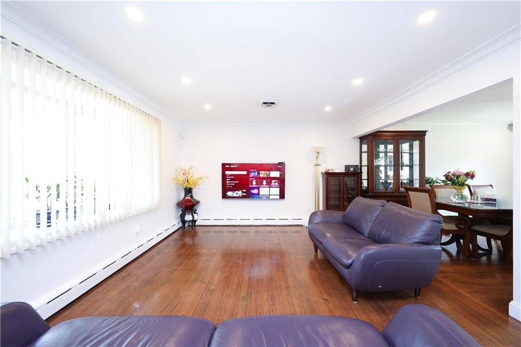 26 Hull Avenue Dongan Hills Staten Island NY 10306