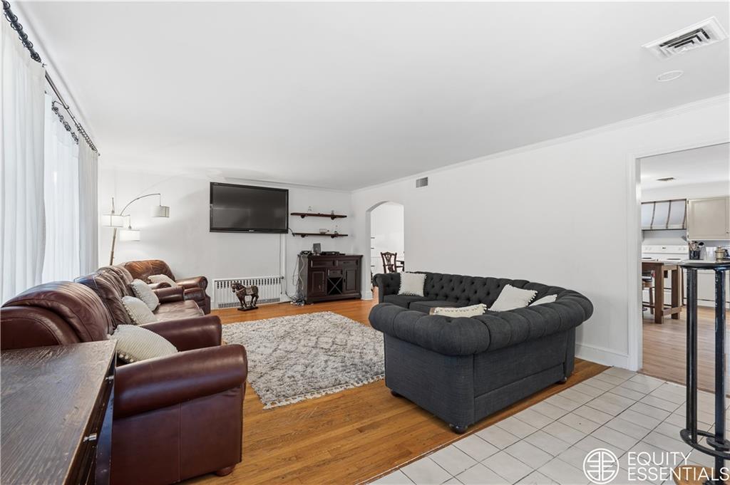 61 Oakland Avenue Out of NYC Other NY 10707