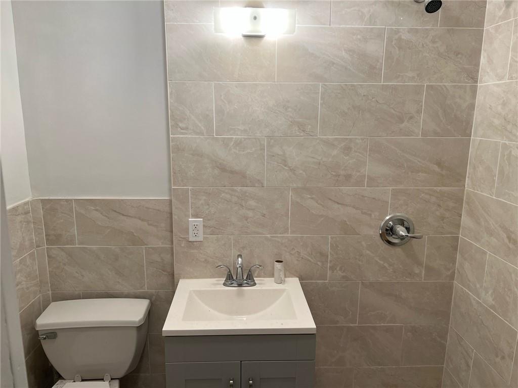 6719 Bay Parkway Bensonhurst Brooklyn NY 11204