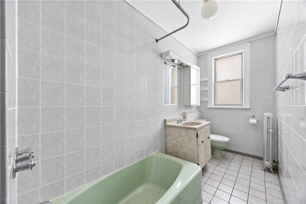 8521 10th Avenue Dyker Heights Brooklyn NY 11228
