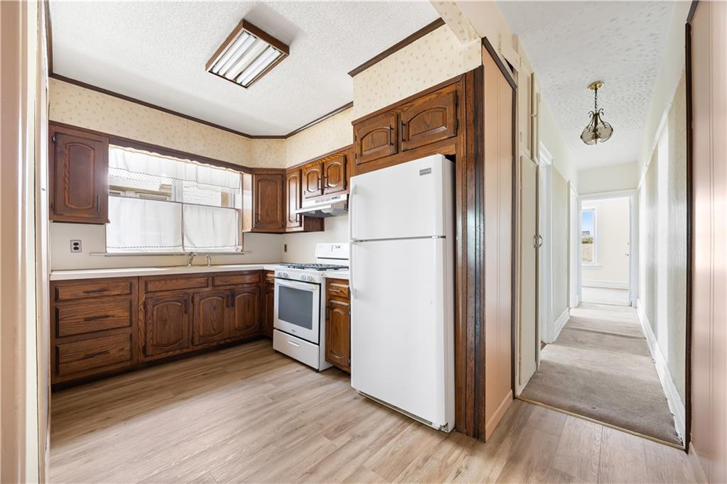 8521 10th Avenue Dyker Heights Brooklyn NY 11228