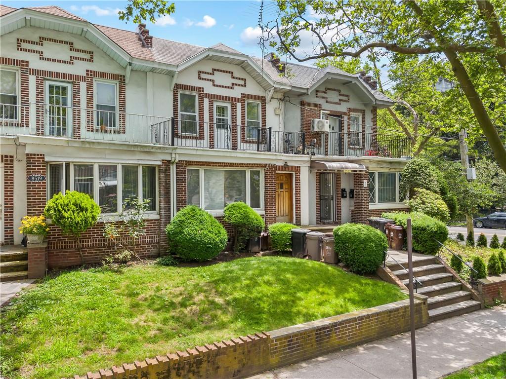 8521 10th Avenue Dyker Heights Brooklyn NY 11228
