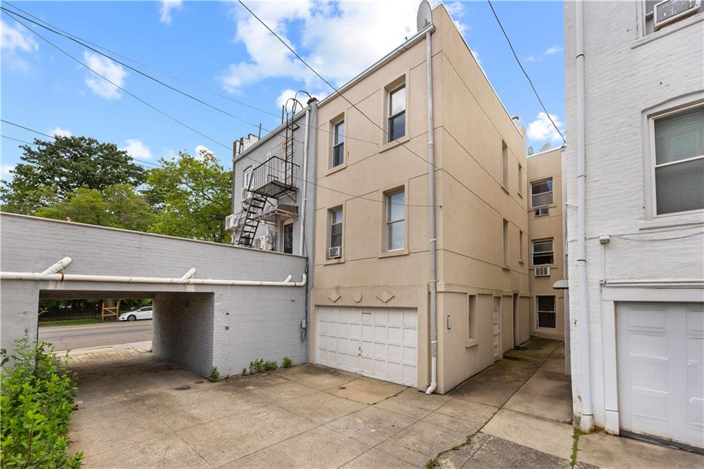8521 10th Avenue Dyker Heights Brooklyn NY 11228