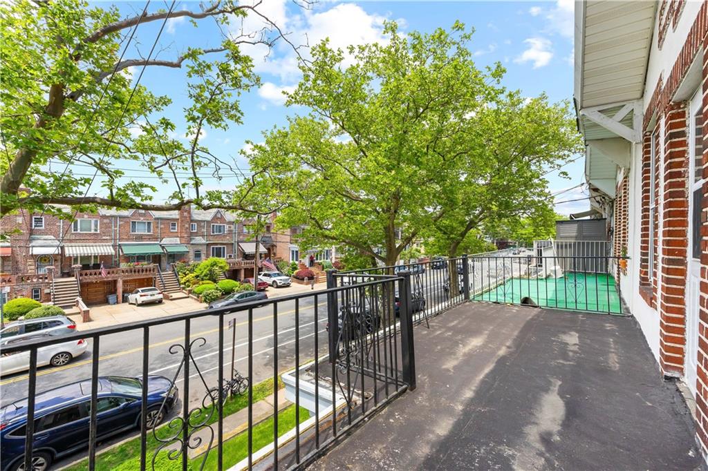8521 10th Avenue Dyker Heights Brooklyn NY 11228