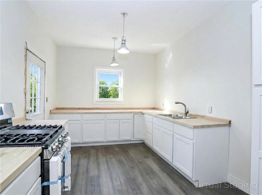 31 Brewster Street Stapleton Staten Island NY 10304