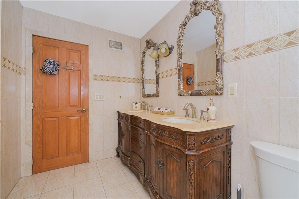 23 Haywood Avenue Tottenville Staten Island NY 10307