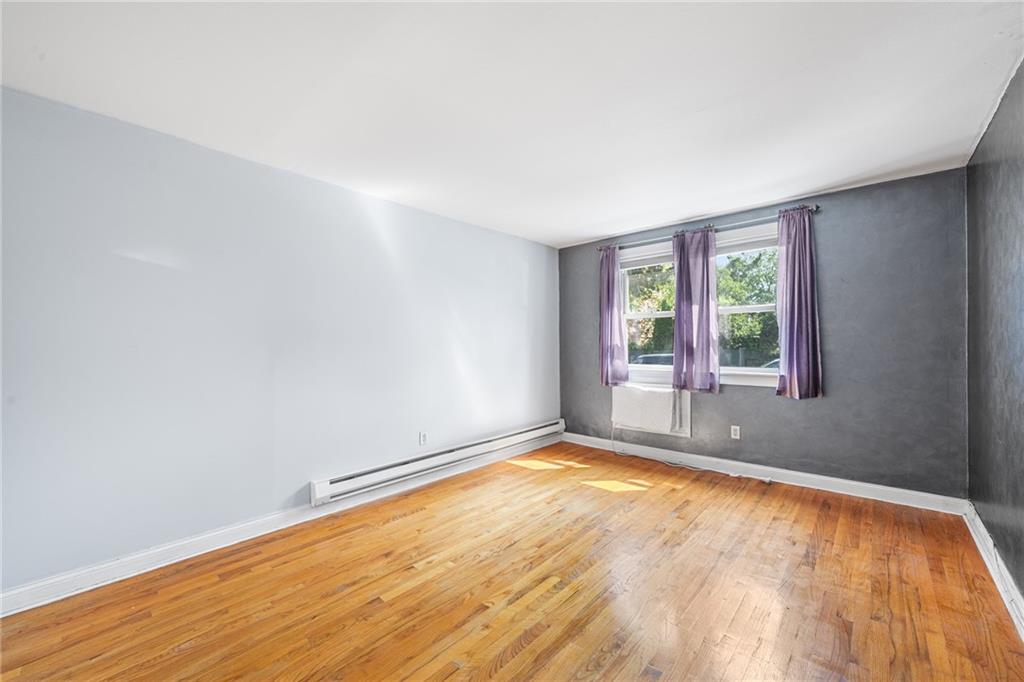 187 Seaver Street Dongan Hills Richmond NY 10305