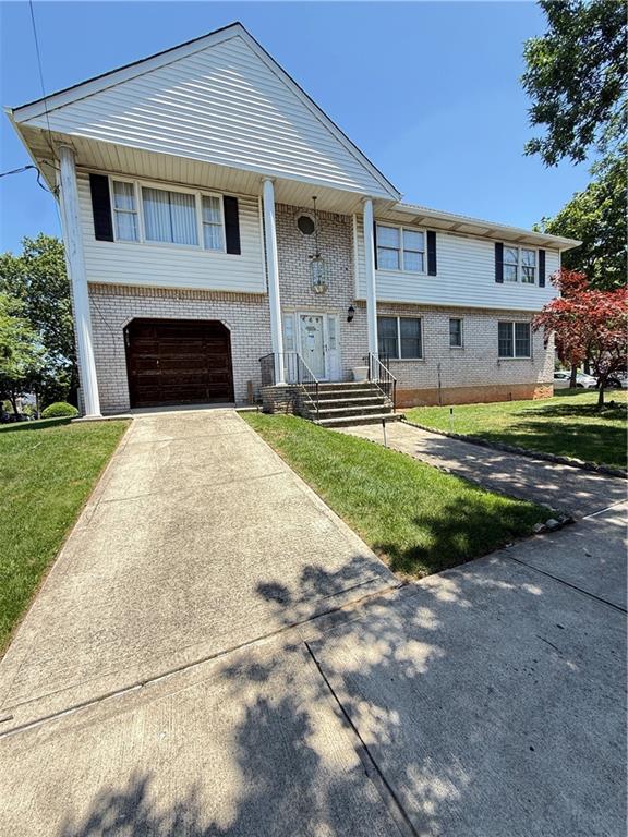 669 Bloomingdale Road Woodrow Brooklyn NY 10309