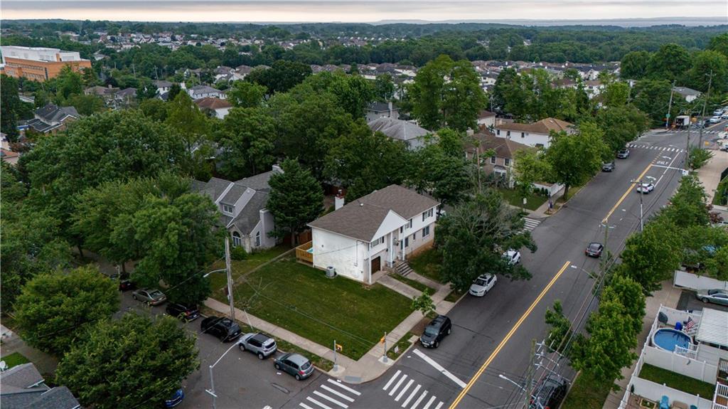 669 Bloomingdale Road Woodrow Staten Island NY 10309
