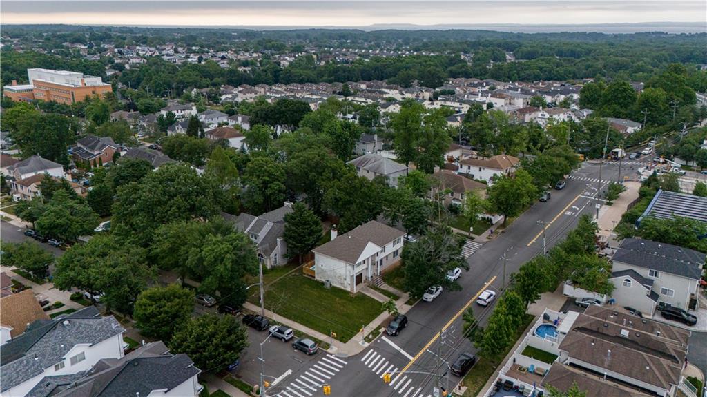 669 Bloomingdale Road Woodrow Staten Island NY 10309