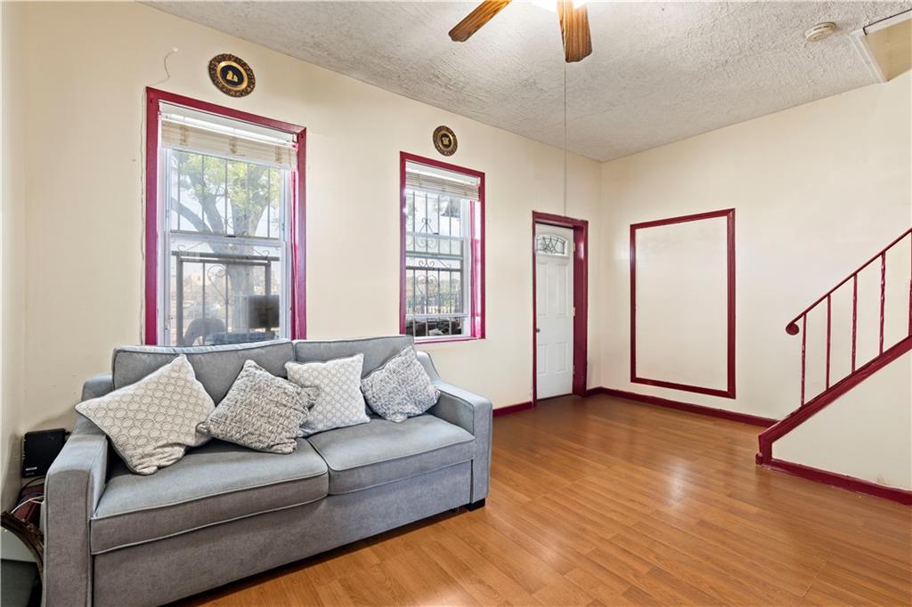 111 Chestnut Avenue Rosebank Staten Island NY 10305