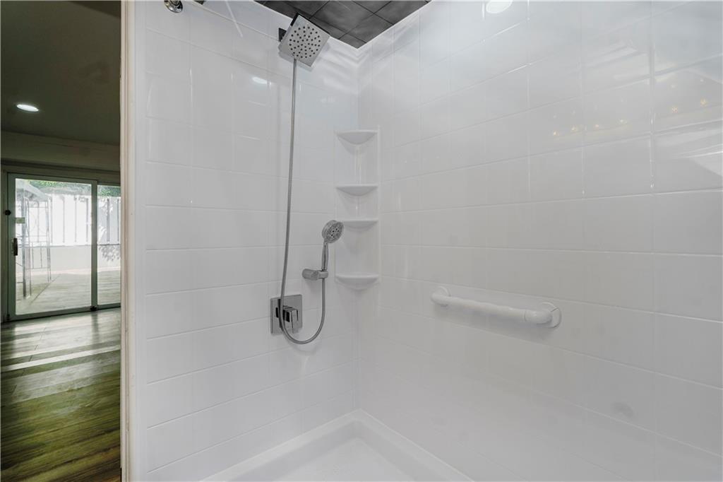 211 Dover Green Arden Heights Staten Island NY 10312