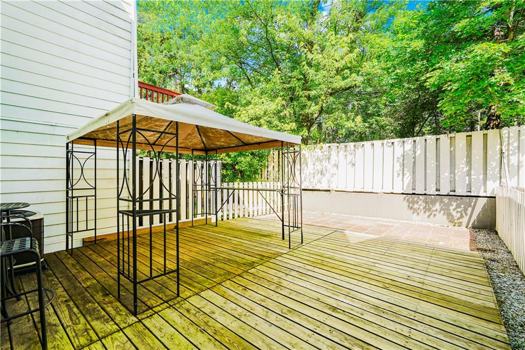 211 Dover Green Arden Heights Staten Island NY 10312