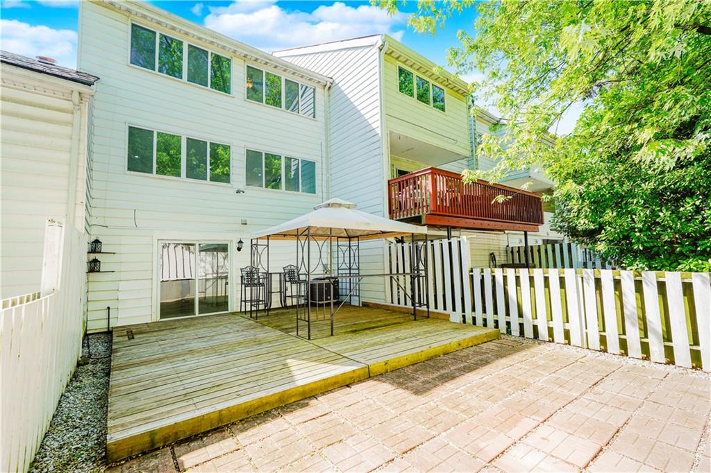 211 Dover Green Arden Heights Staten Island NY 10312