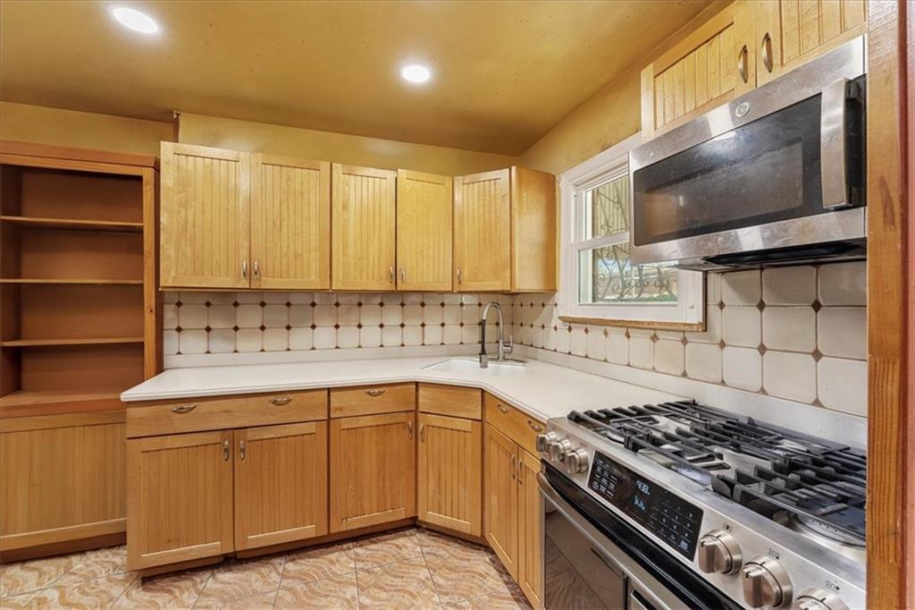 675 Saratoga Avenue Brownsville Brooklyn NY 11212