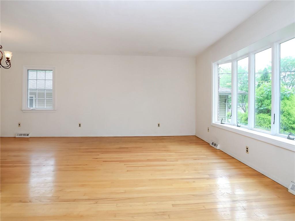45 West Terrace Huguenot Staten Island NY 10312