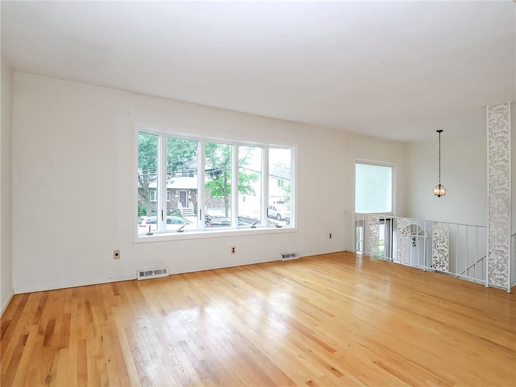 45 West Terrace Huguenot Staten Island NY 10312