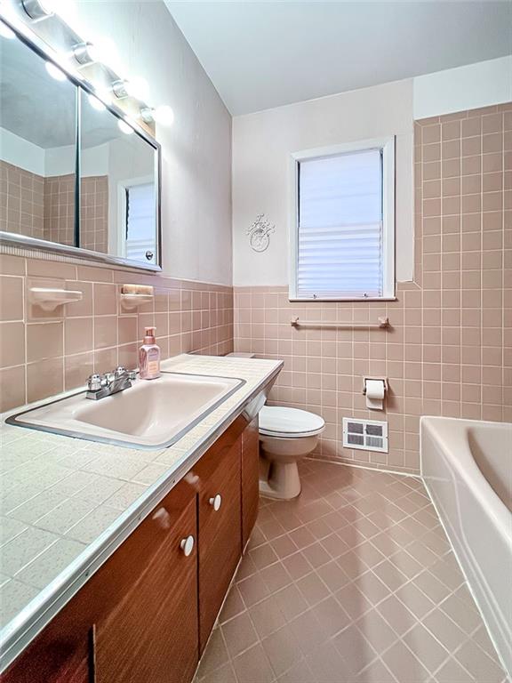45 West Terrace Huguenot Staten Island NY 10312
