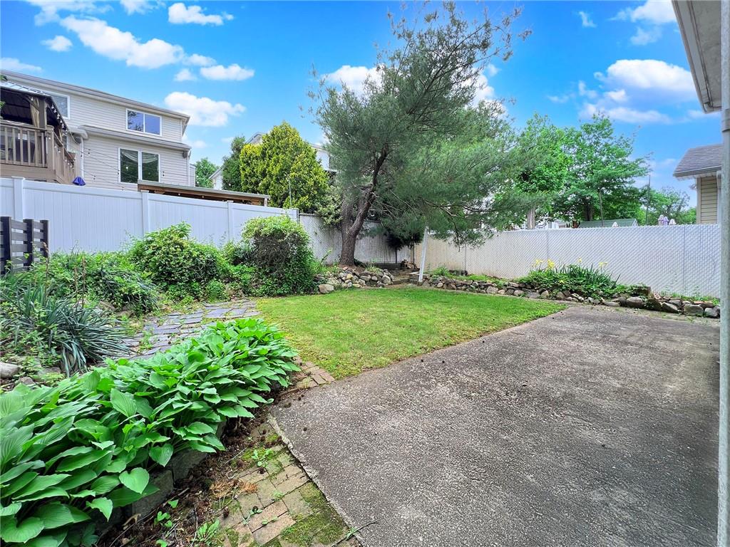 45 West Terrace Huguenot Staten Island NY 10312